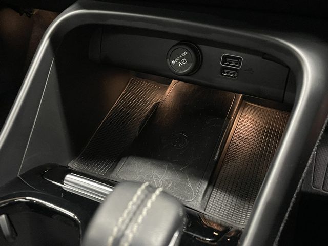 VOLVO VOLVO XC40 2022