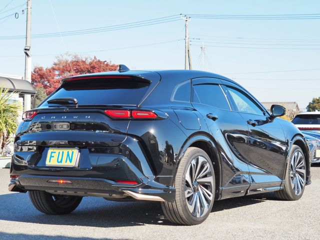 TOYOTA CROWN SPORT 2024