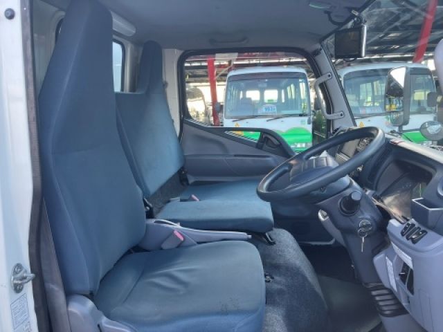 MITSUBISHI CANTER 2015