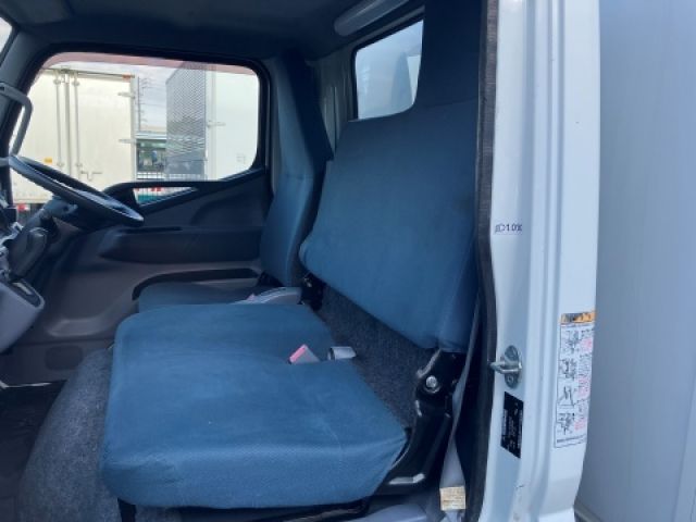 MITSUBISHI CANTER 2015