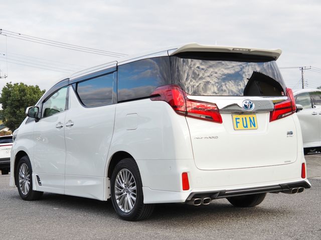 TOYOTA ALPHARD hybrid 4WD 2021