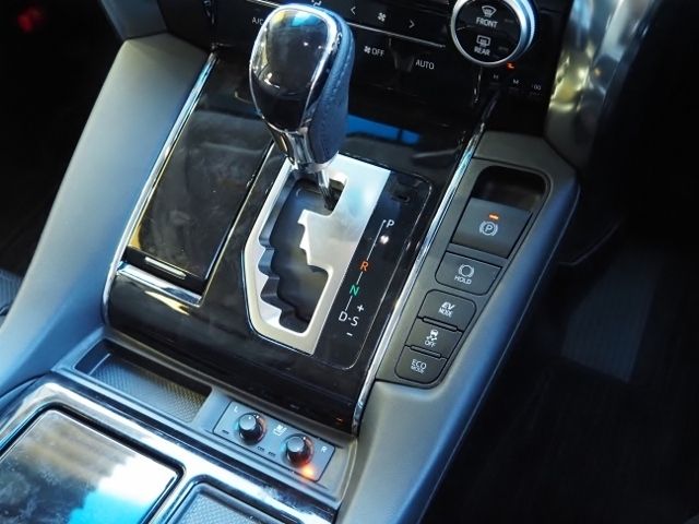 TOYOTA ALPHARD hybrid 4WD 2021