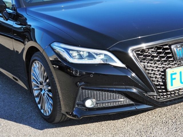 TOYOTA CROWN sedan hybrid 2021