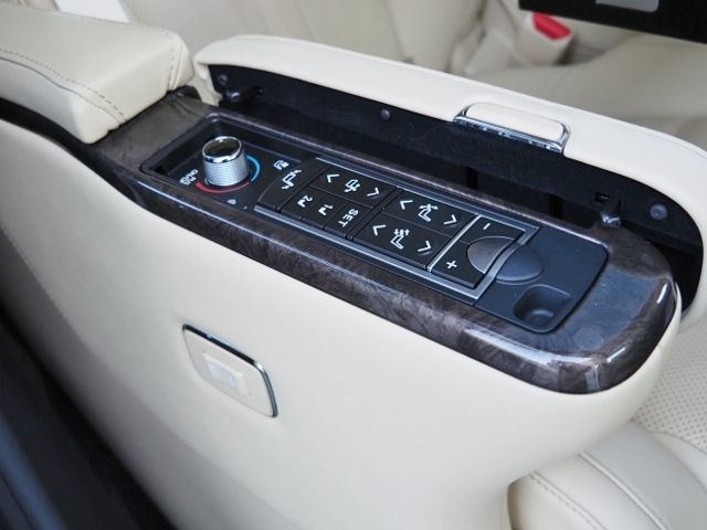 TOYOTA ALPHARD 4WD 2020