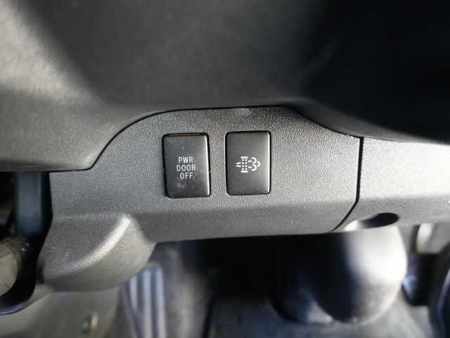 TOYOTA HIACE van 2WD 2023