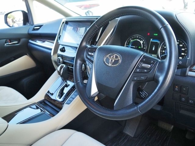 TOYOTA ALPHARD hybrid 4WD 2022