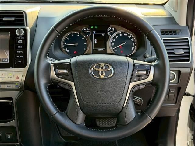 TOYOTA LANDCRUISER PRADO 2017