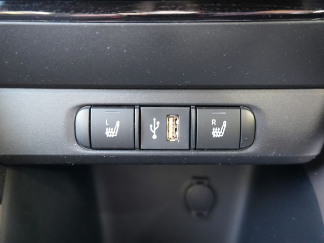 TOYOTA YARIS HYBRID 2023