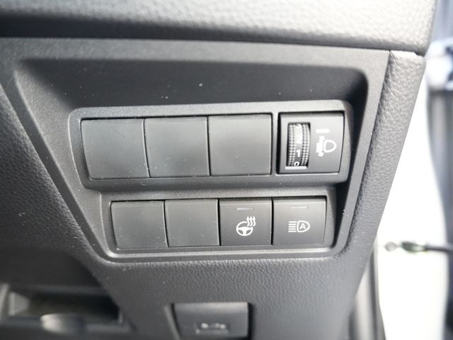 TOYOTA YARIS HYBRID 2023