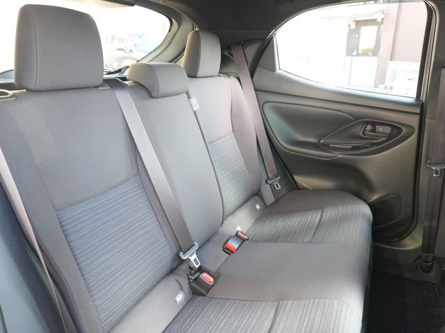 TOYOTA YARIS HYBRID 2023