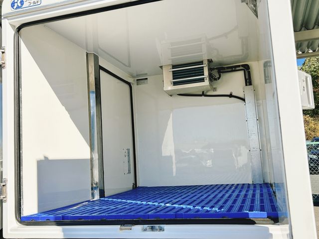 DAIHATSU HIJET truck 4WD 2017