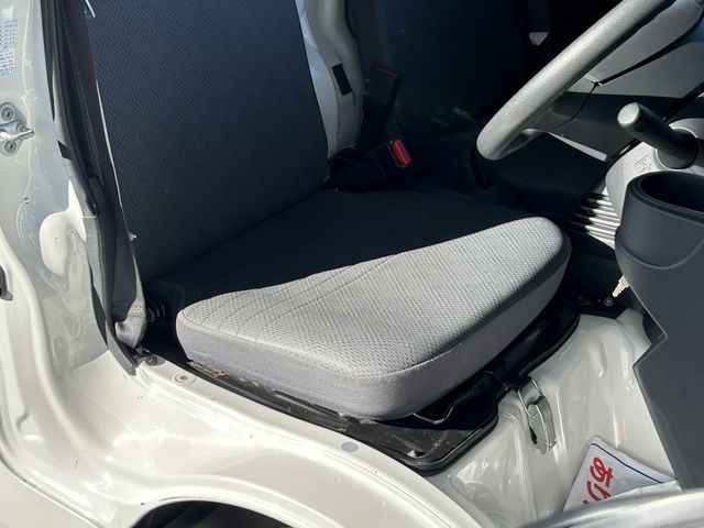 DAIHATSU HIJET truck 4WD 2017