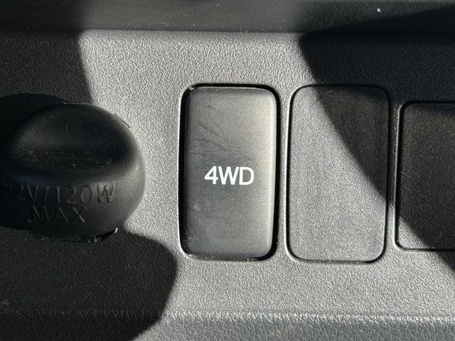 DAIHATSU HIJET truck 4WD 2017