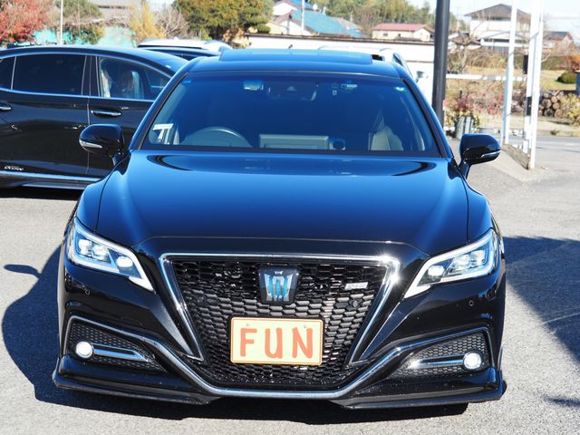 TOYOTA CROWN sedan hybrid 2021