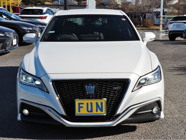 TOYOTA CROWN sedan hybrid 2022