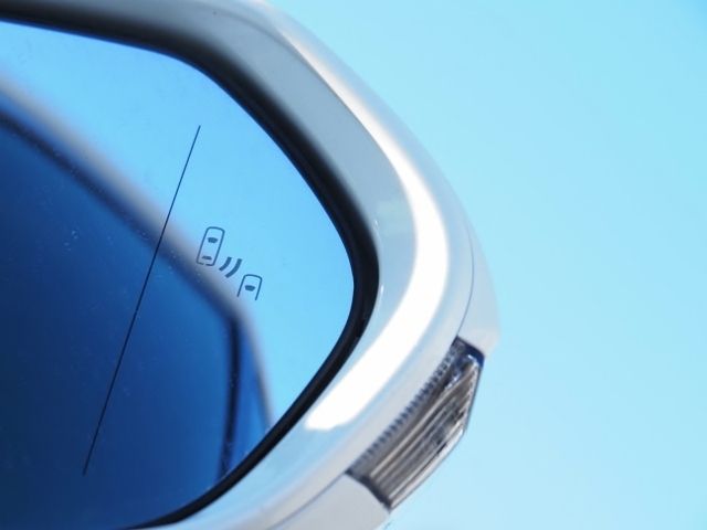 TOYOTA CROWN sedan hybrid 2022