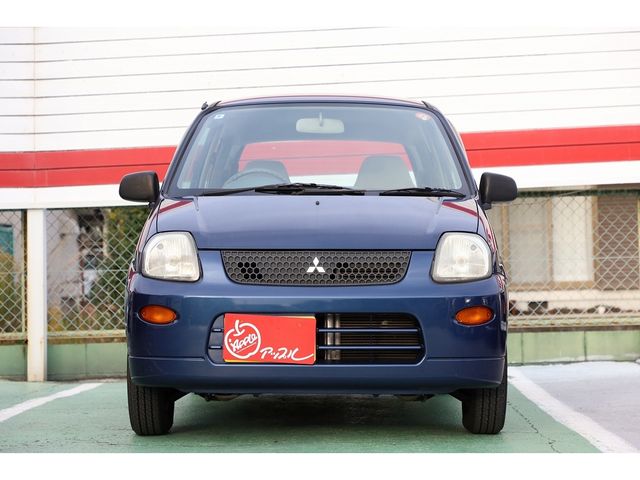 MITSUBISHI MINICA van 2011
