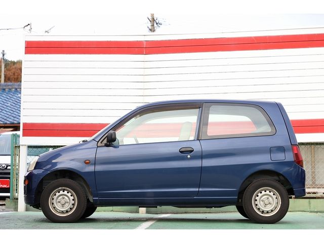 MITSUBISHI MINICA van 2011