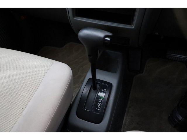 MITSUBISHI MINICA van 2011