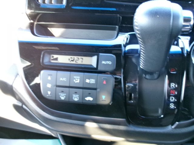 HONDA N-WGN CUSTOM 2017