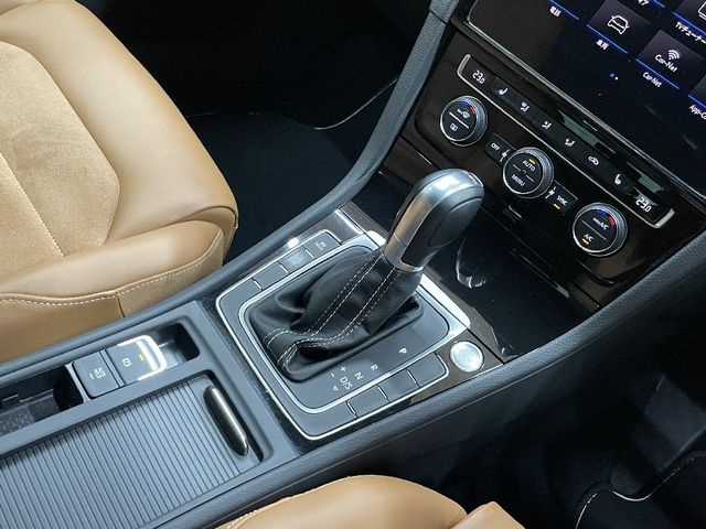 VOLKSWAGEN VOLKSWAGEN GOLF 2018