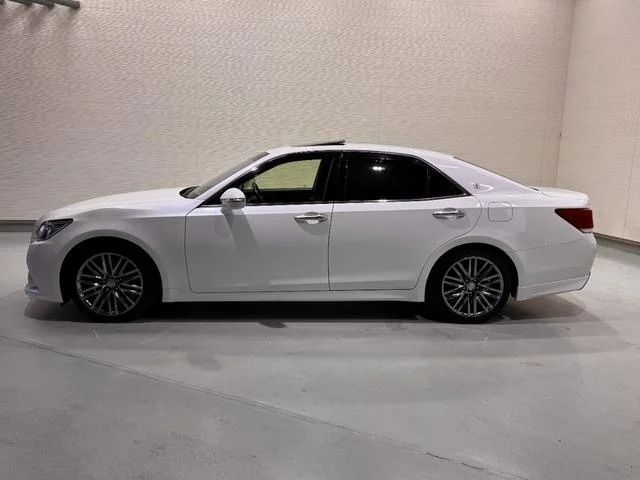 TOYOTA CROWN sedan 2013