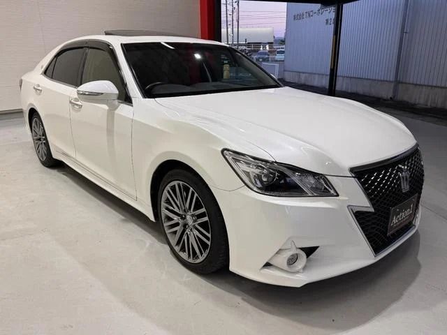 TOYOTA CROWN sedan 2013