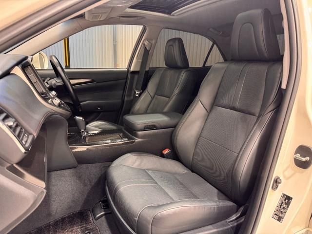 TOYOTA CROWN sedan 2013