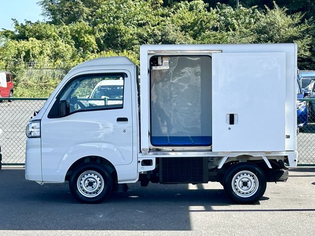 DAIHATSU HIJET truck 4WD 2021