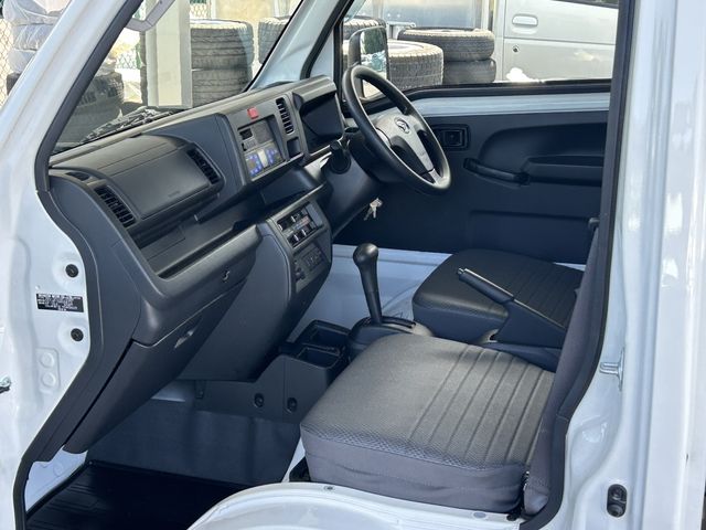 DAIHATSU HIJET truck 4WD 2021