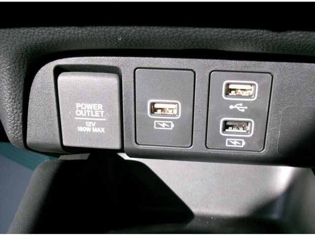 HONDA FIT e:HEV 4WD 2022