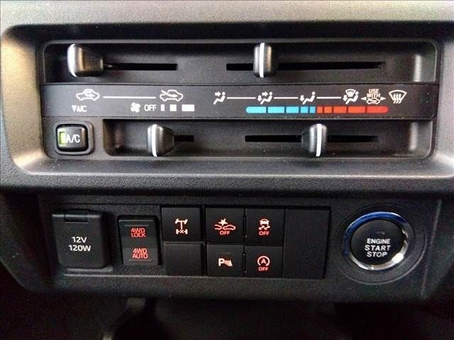 DAIHATSU HIJET truck 4WD 2023