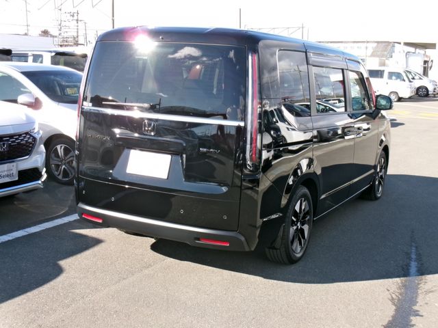 HONDA STEPWAGON e:HEV 2025