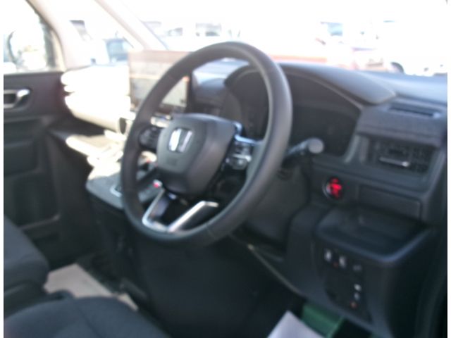 HONDA STEPWAGON e:HEV 2025