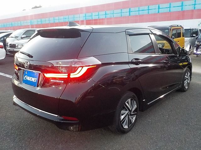 HONDA SHUTTLE HYBRID 2022