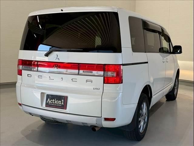 MITSUBISHI DELICA D:5 4WD 2015