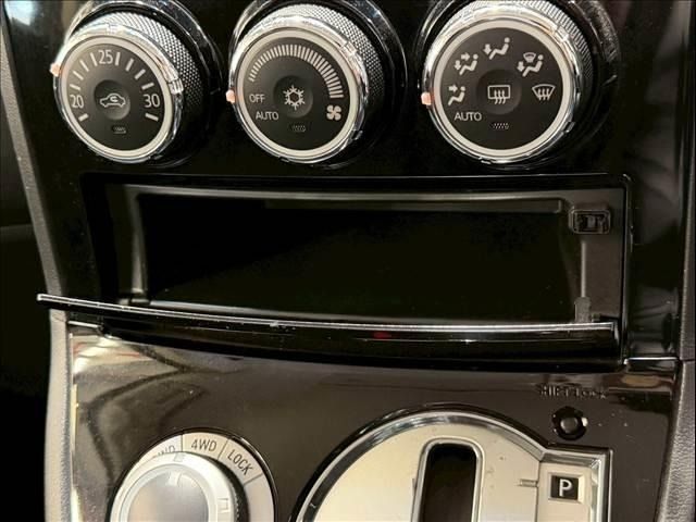 MITSUBISHI DELICA D:5 4WD 2015