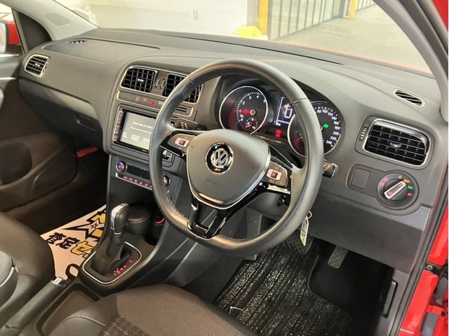 VOLKSWAGEN VOLKSWAGEN POLO 2018
