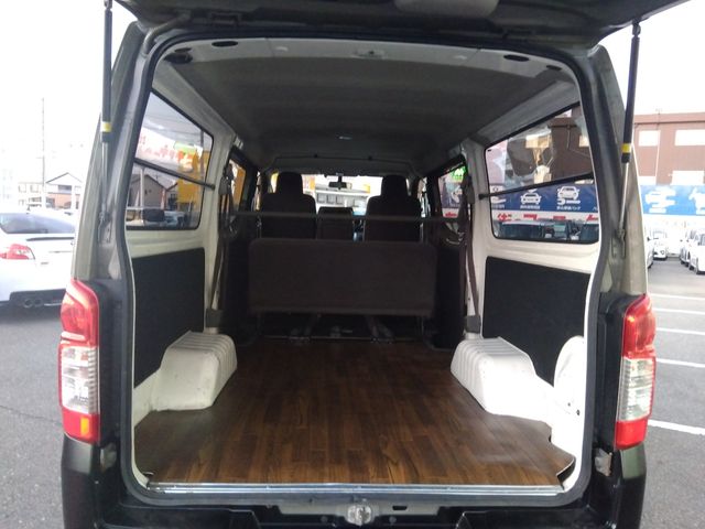 NISSAN NV350 CARAVAN 4WD 2013