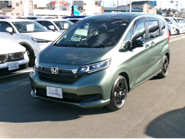 HONDA FREED 2024