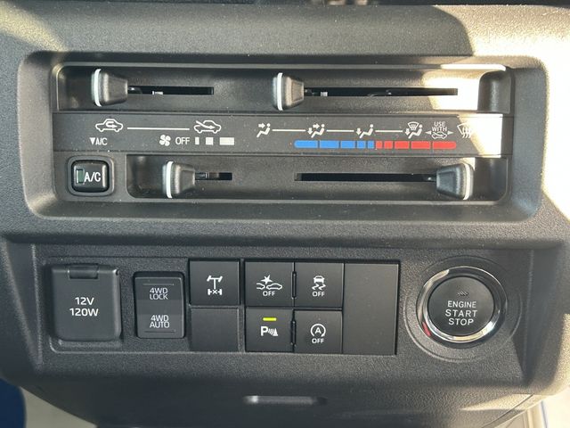 DAIHATSU HIJET truck 4WD 2025