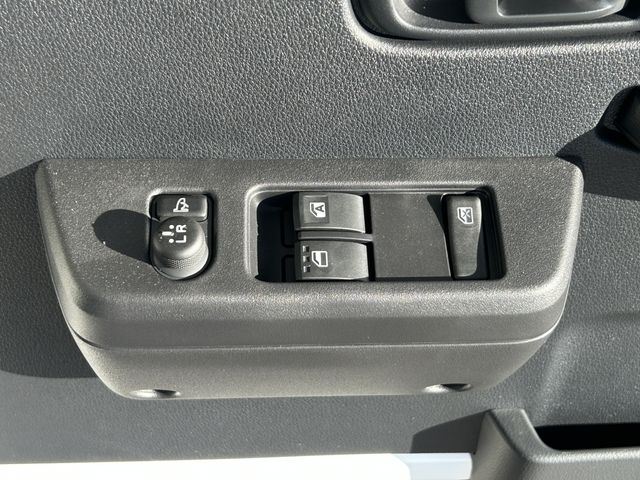 DAIHATSU HIJET truck 4WD 2025