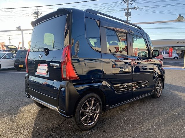 DAIHATSU TANTO FAN CROSS 2023