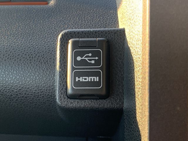 DAIHATSU TANTO FAN CROSS 2023