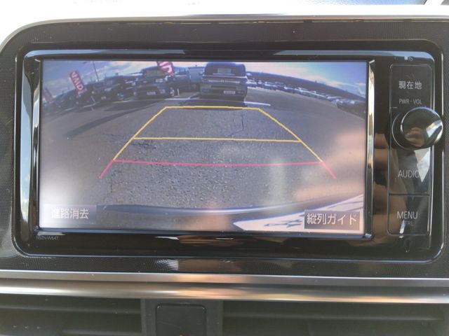 TOYOTA SIENTA HYBRID 2015