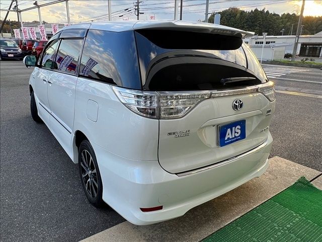 TOYOTA ESTIMA HYBRID 4WD 2012