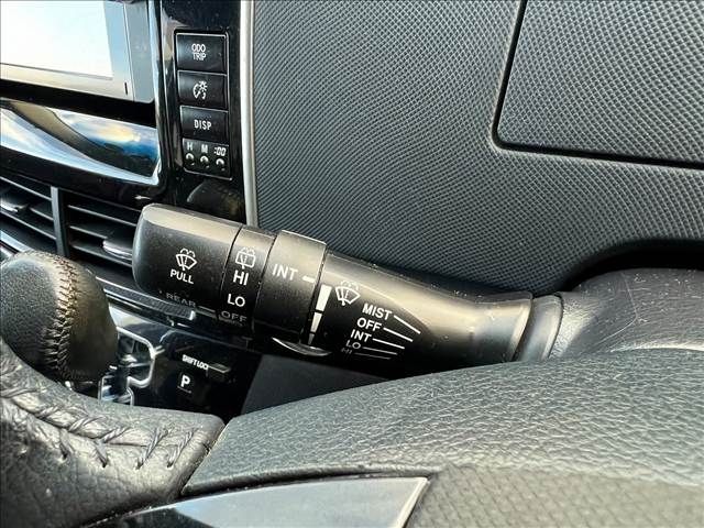 TOYOTA ESTIMA HYBRID 4WD 2012