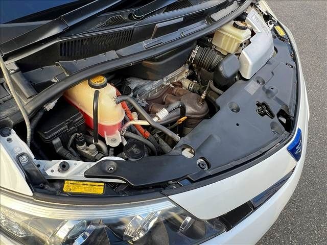 TOYOTA ESTIMA HYBRID 4WD 2012