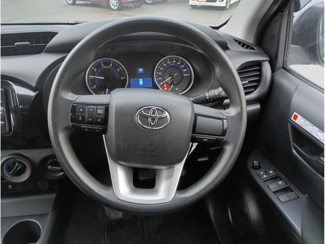 TOYOTA HILUX 4WD 2018