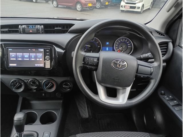 TOYOTA HILUX 4WD 2018